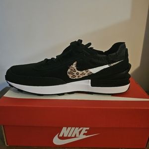 New Womens Nike Waffle One SE